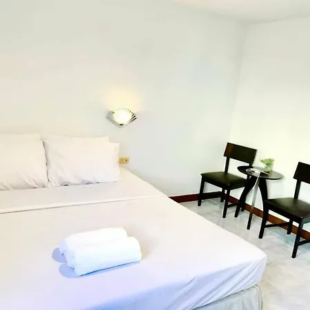 โรงแรมสุขวิไล Sukwilai Hotel